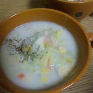お味噌汁をリメイク☆野菜たっぷりの味噌ミルクスープ